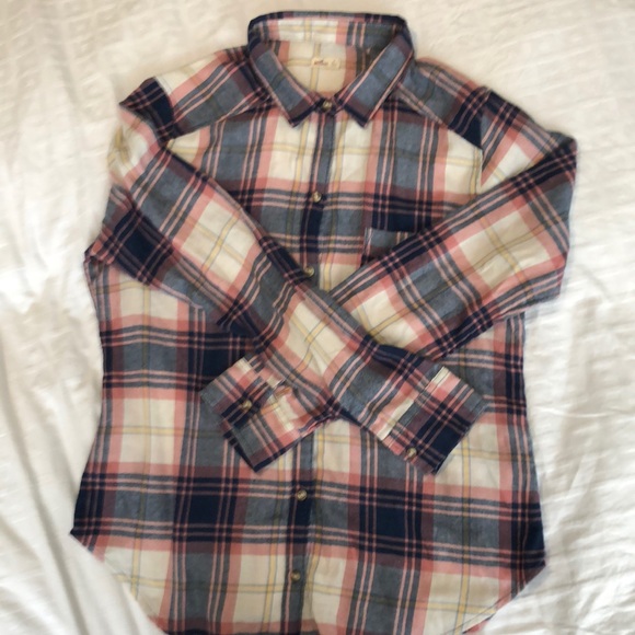 2 for $15 Very soft flannel shirt from Hollister - Picture 1 of 5